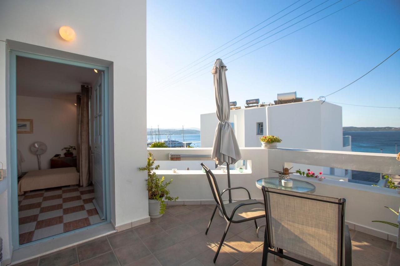 Emily'S Suites Adamantas  Luaran gambar