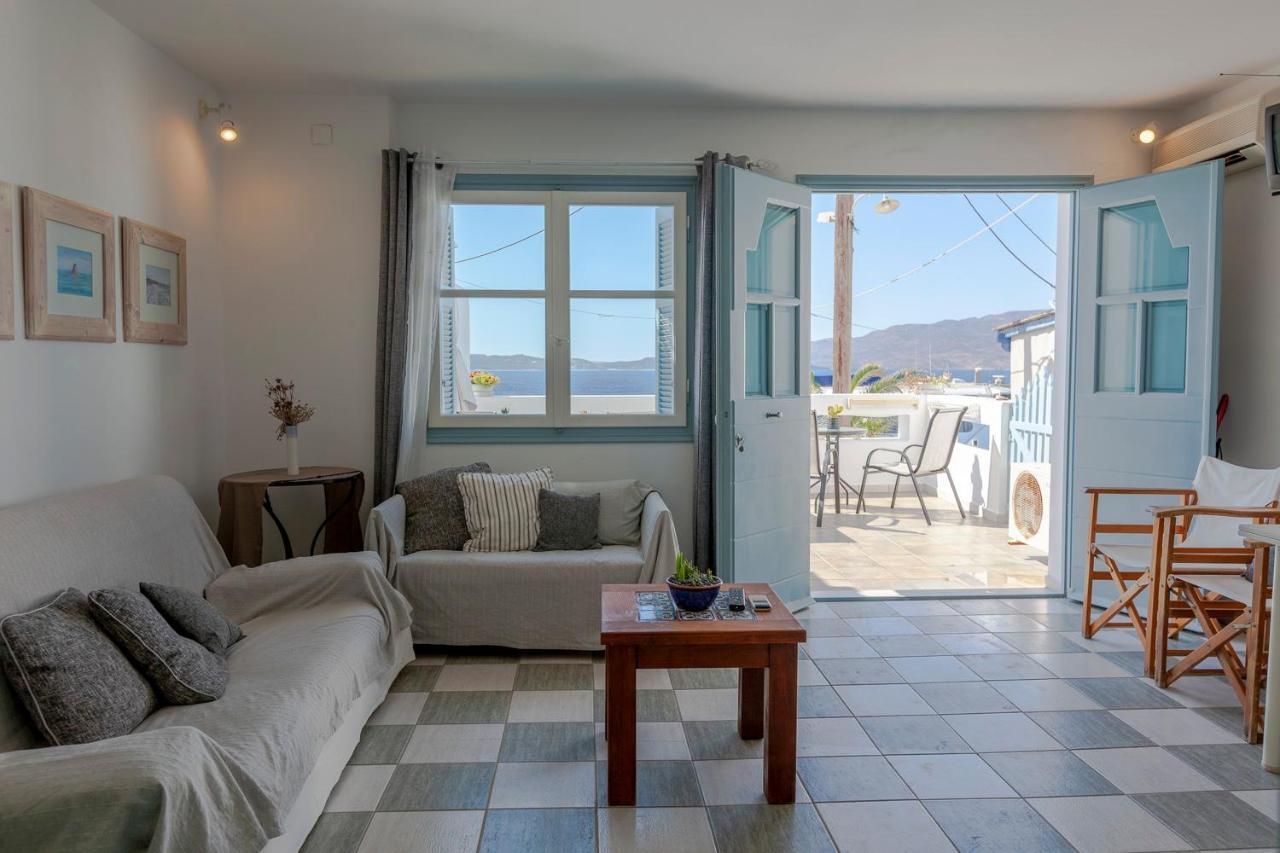 Emily'S Suites Adamantas  Luaran gambar