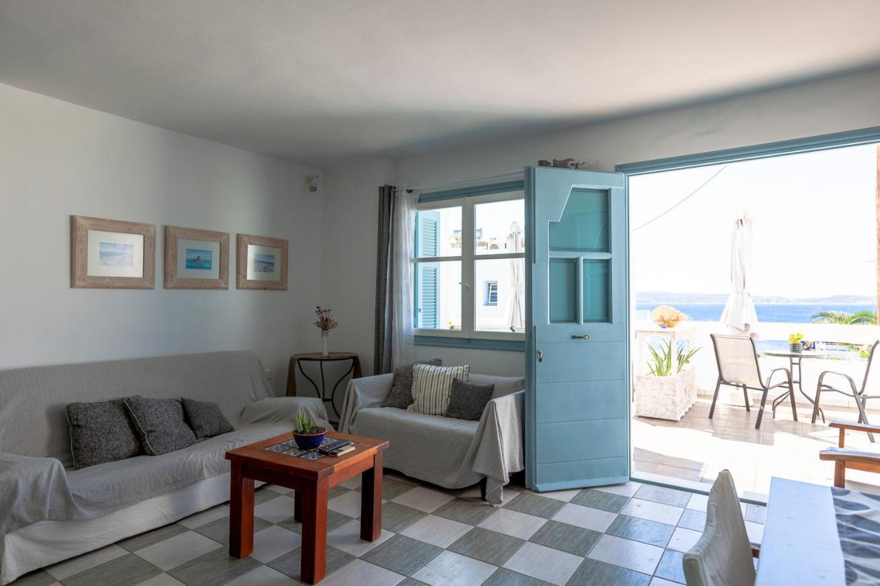 Emily'S Suites Adamantas  Luaran gambar